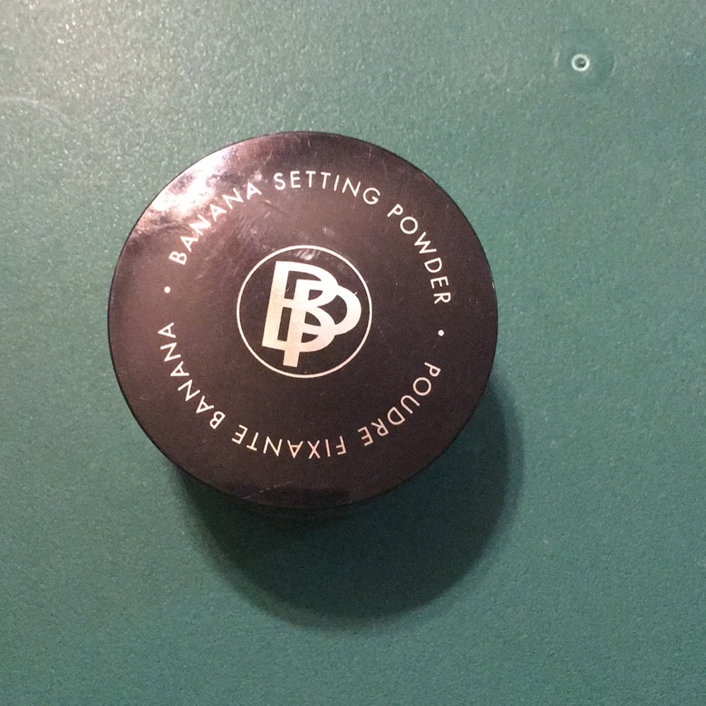 Bellapierre Banana setting powder